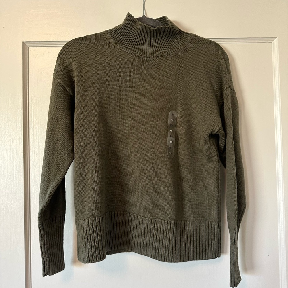 GAP women’s green knit mock neck sweat size XS